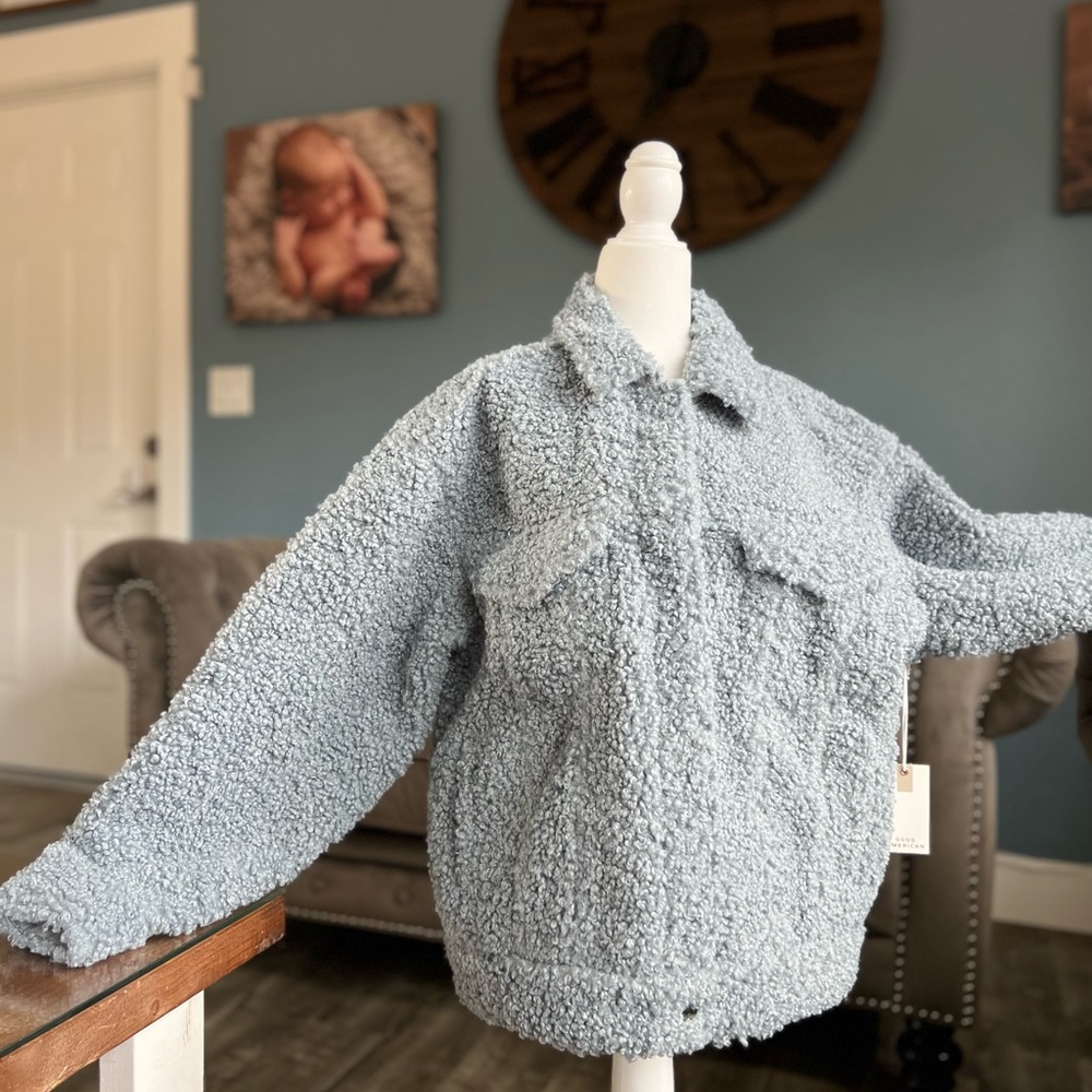 GOOD AMERICAN 90s SHERPA TRUCKER JACKET